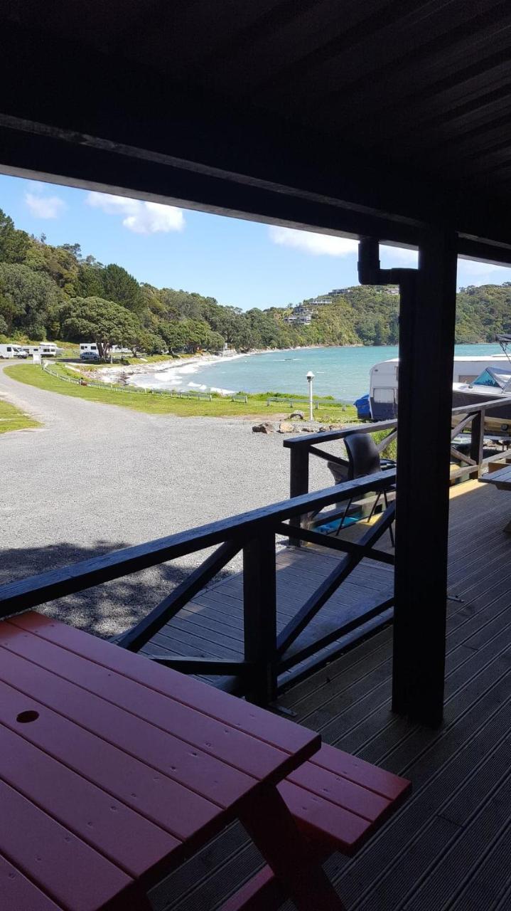 Отель Long Bay Motor Camp Coromandel Экстерьер фото